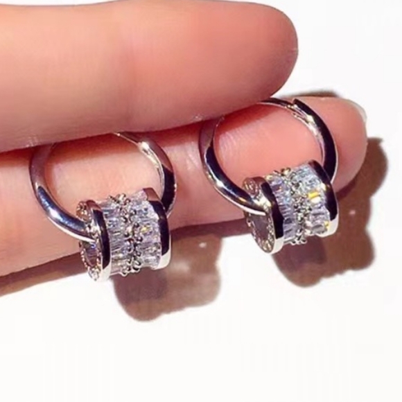 14k gold diamond earrings - Picture 2 of 10